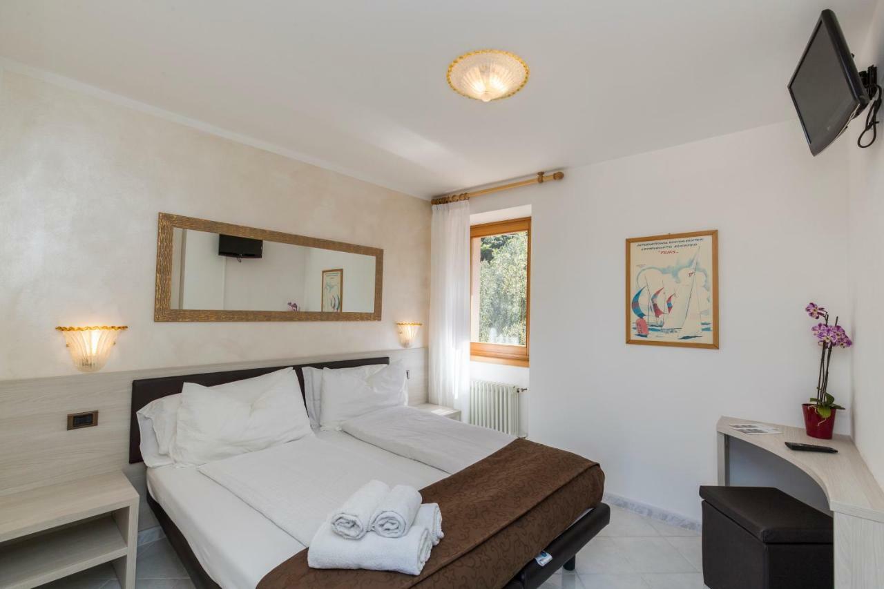 B&B Casa Benamati By Kelly Malcesine Buitenkant foto
